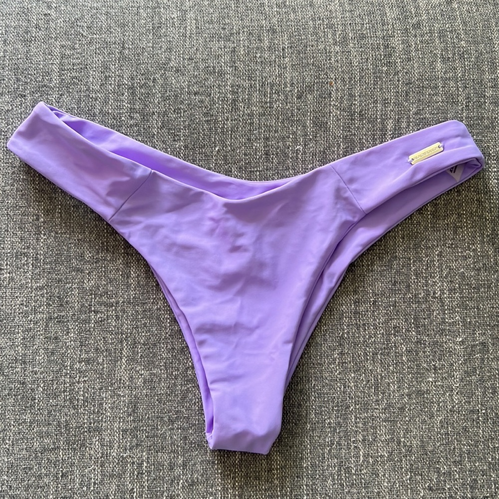 Never worn blackbough lilac bottoms